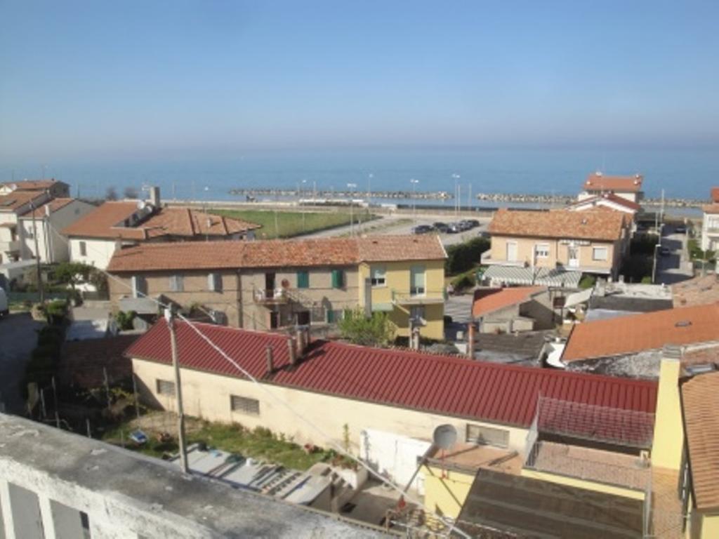 Bed and Breakfast Terrazza Sul Mare Fano Exterior foto