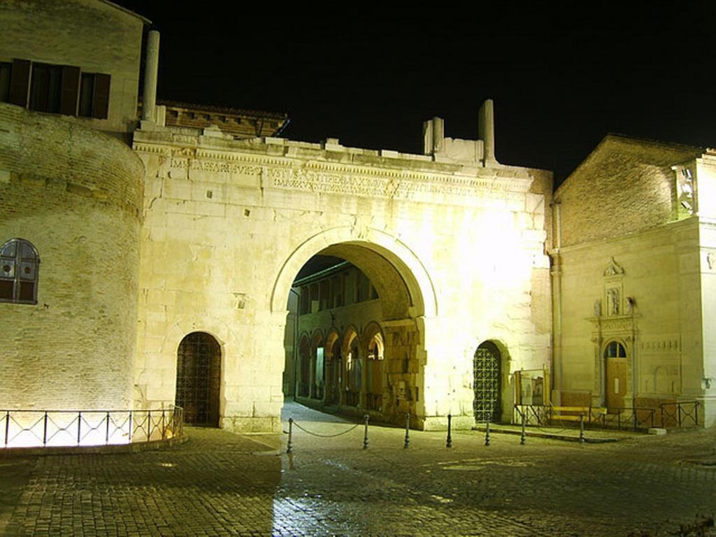 Bed and Breakfast Terrazza Sul Mare Fano Exterior foto